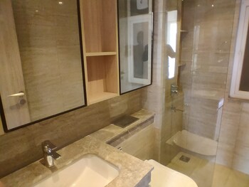 DLF Gardencity Enclave