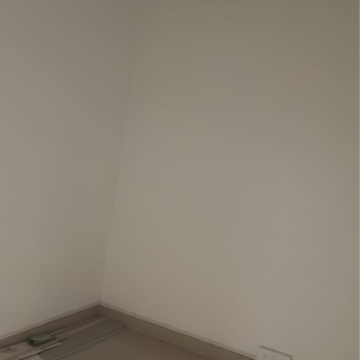 Room in  Office Space at Gaur City Mall, Sector 4 Greater Noida – for Sale