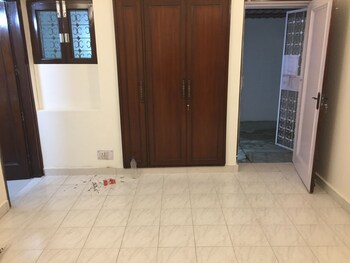 2 BHK Builder Floor for Rent in Khirki Extension, Delhi