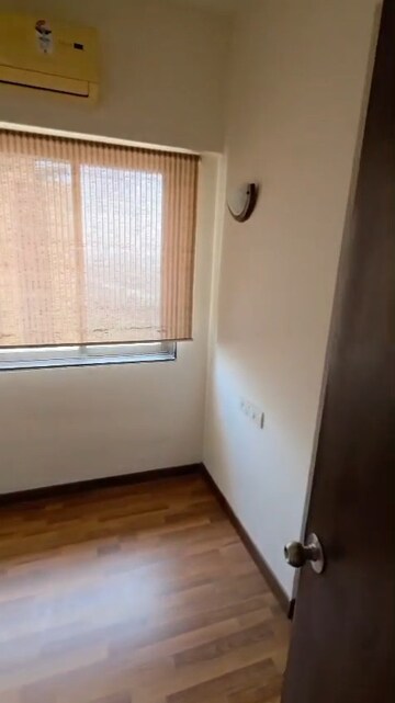 Room in 1.5 BHK Apartment at Lodha Casa Royale, Balkum Pada – for Sale