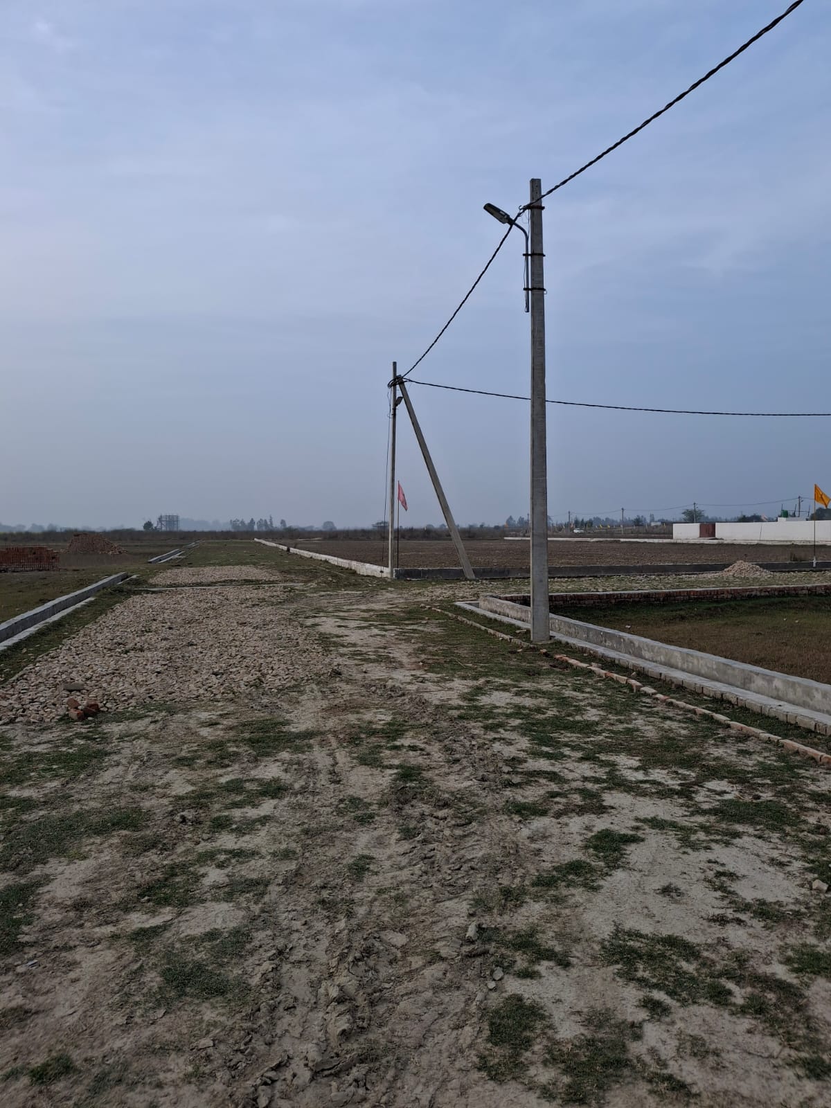 Plot For Sale in Gosainganj