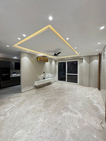 Room in 3 BHK Builder Floor at Bellandur – for Sale