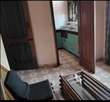 Living Room in 2 BHK Builder Floor at Sector 44 – for Rent