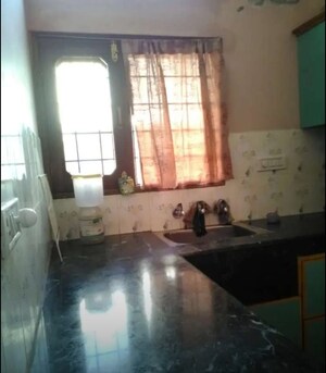 Kitchen in 2 BHK Builder Floor at Sector 44 – for Rent