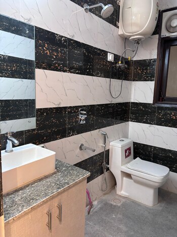 2 BHK Builder Floor for Sale in Malviya Nagar, Delhi