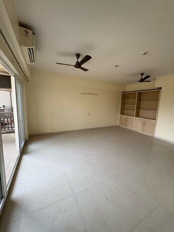 Adani M2K Oyster Grande