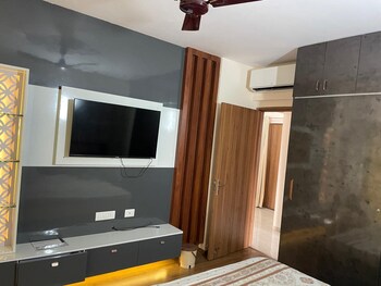 2 BHK House for Rent in Gomti Nagar, Lucknow