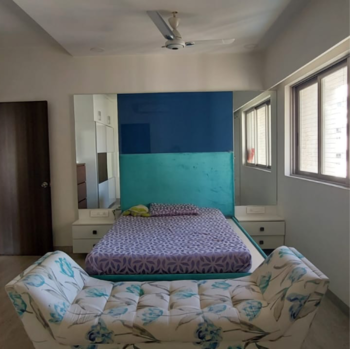 Lodha Luxuria Priva