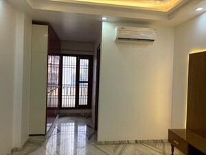 2 BHK Builder Floor For Rent in Sector 52