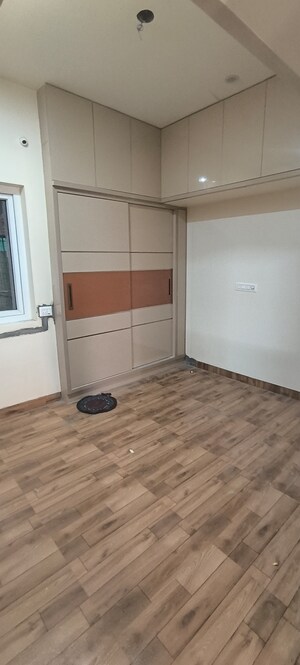 Room in 1 BHK Builder Floor at Indiranagar – for Rent