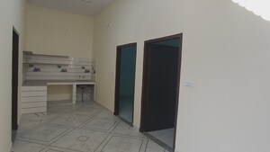 Room in 4 BHK Apartment at Ramnagar – for Rent