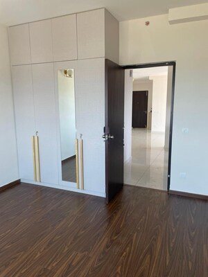 2 BHK Apartment For Rent in Shriram Blue, Kr Puram