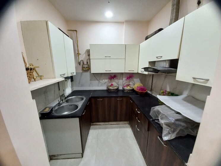 Kitchen, sant nagar 3 Bedroom 1100 Sq.Ft. Builder Floor In Sant Nagar Delhi 9930097