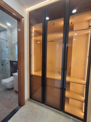 Building Lobby in 4 BHK Builder Floor at Sector 57 – for Sale