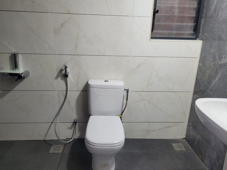 Bathroom, kumar-princetown 2 Bedroom 810 Sq.Ft. Apartment In Undri Pune 9930073