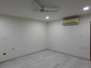 Room in 3 BHK Apartment at Meenakshi Trident Towers, Gachibowli – for Rent