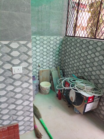 2 BHK Flat for Rent in Vasant Kunj, Delhi