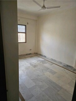 4 BHK + Pooja Room,Servant Room Builder Floor For Sale in Deep Vihar