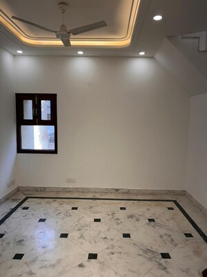 Room in 3 BHK Independent House at Kalkaji – for Sale