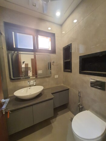 3 BHK Builder Floor for Rent in Nehru Place, Delhi