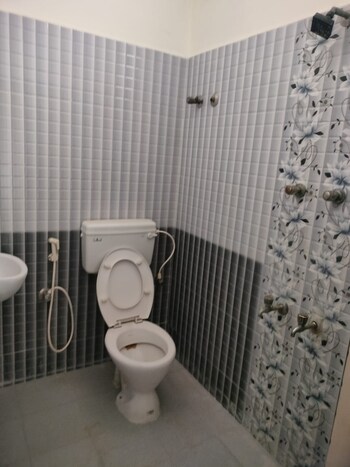 2 BHK Flat for Sale in Pallavaram, Chennai