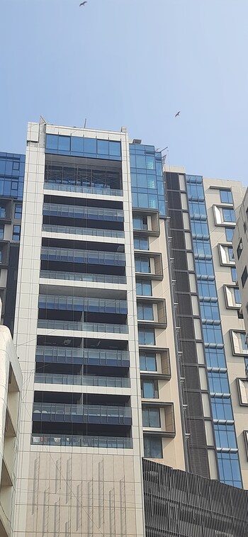 2 BHK Flat for Sale in Santacruz West, Mumbai