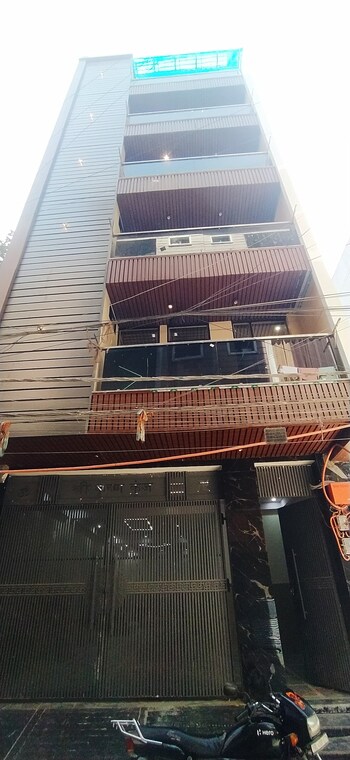 3 BHK Builder Floor for Sale in Vipin Garden, Delhi