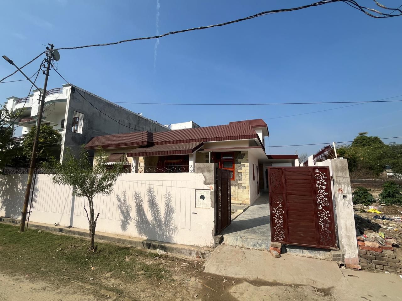 3.5 BHK + Pooja Room,Servant Room Independent House For Sale in Unitech South City