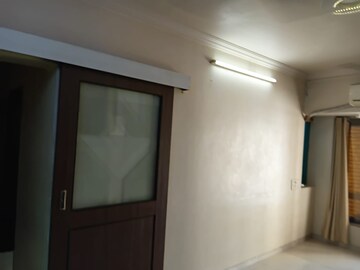 Room in 1 BHK Apartment at Sindhi Society, Chembur – for Rent