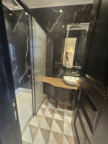 4 BHK Builder Floor for Sale in Ram Vihar, Delhi