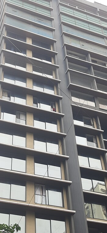 2 BHK Flat for Sale in Santacruz West, Mumbai