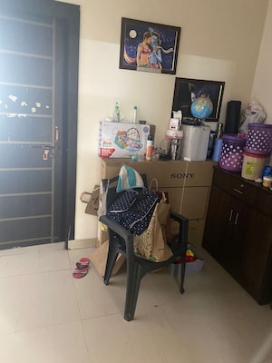 Master Bedroom in 2 BHK Apartment at Ganga Apartments Gomti Nagar, Gomti Nagar – for Rent