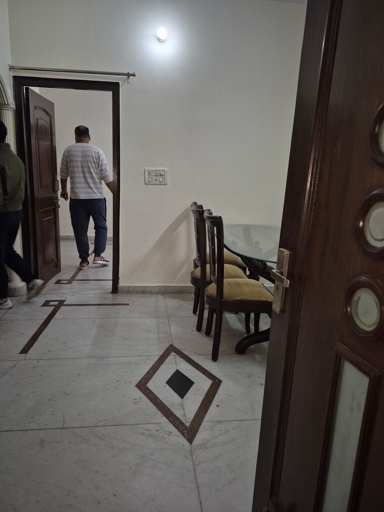 Kitchen, mayur vihar 1.5 Bedroom 410 Sq.Ft. Builder Floor In Mayur Vihar Delhi 9961818
