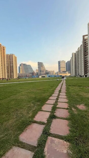 Amrapali Dream Valley