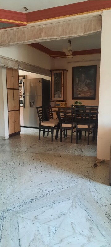 Living Room in 2.5 BHK Apartment at Priti Paradise, Vile Parle West – for Sale