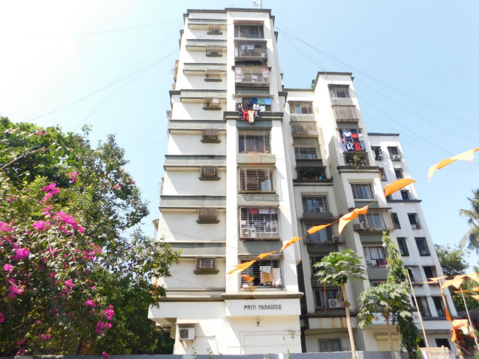 2.5 BHK Apartment For Sale in Priti Paradise
