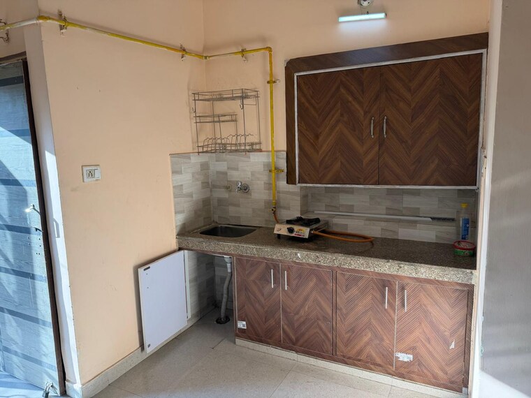Kitchen, ntpc-township 2 Bedroom 950 Sq.Ft. Builder Floor In Sector 33 Noida 9970051