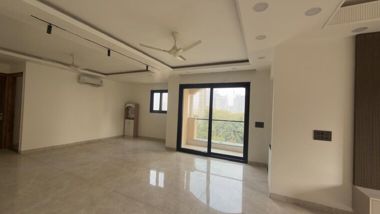 Living Room, emaar-marbella 3 Bedroom 2403 Sq.Ft. Apartment In Sector 66 Gurgaon 10646553