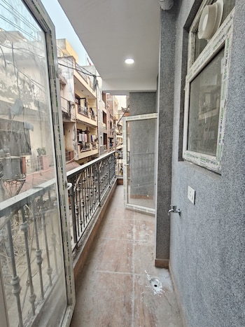 2 BHK Builder Floor for Sale in Chattarpur, Delhi