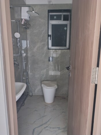2 BHK Flat for Rent in Goregaon West, Mumbai