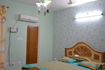 Bedroom in 3 BHK Apartment at Greenwood Apartment, Gomti Nagar – for Rent