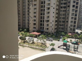 Amrapali Silicon City