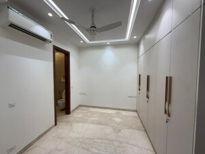 Room in 3 BHK Builder Floor at Kalkaji – for Rent