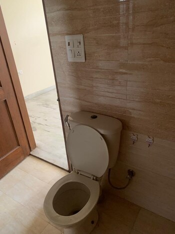 2 BHK Builder Floor for Rent in Sector 56, Gurgaon