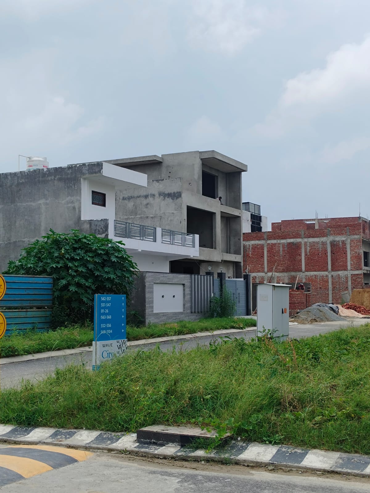 Plot For Sale in Sector 1 Wave City