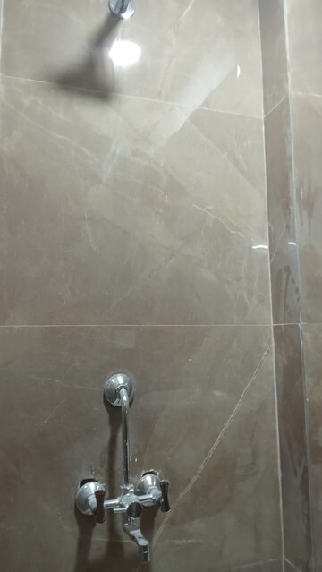 Furnished Amenities in 1 BHK Builder Floor at Paryavaran Complex – for Rent