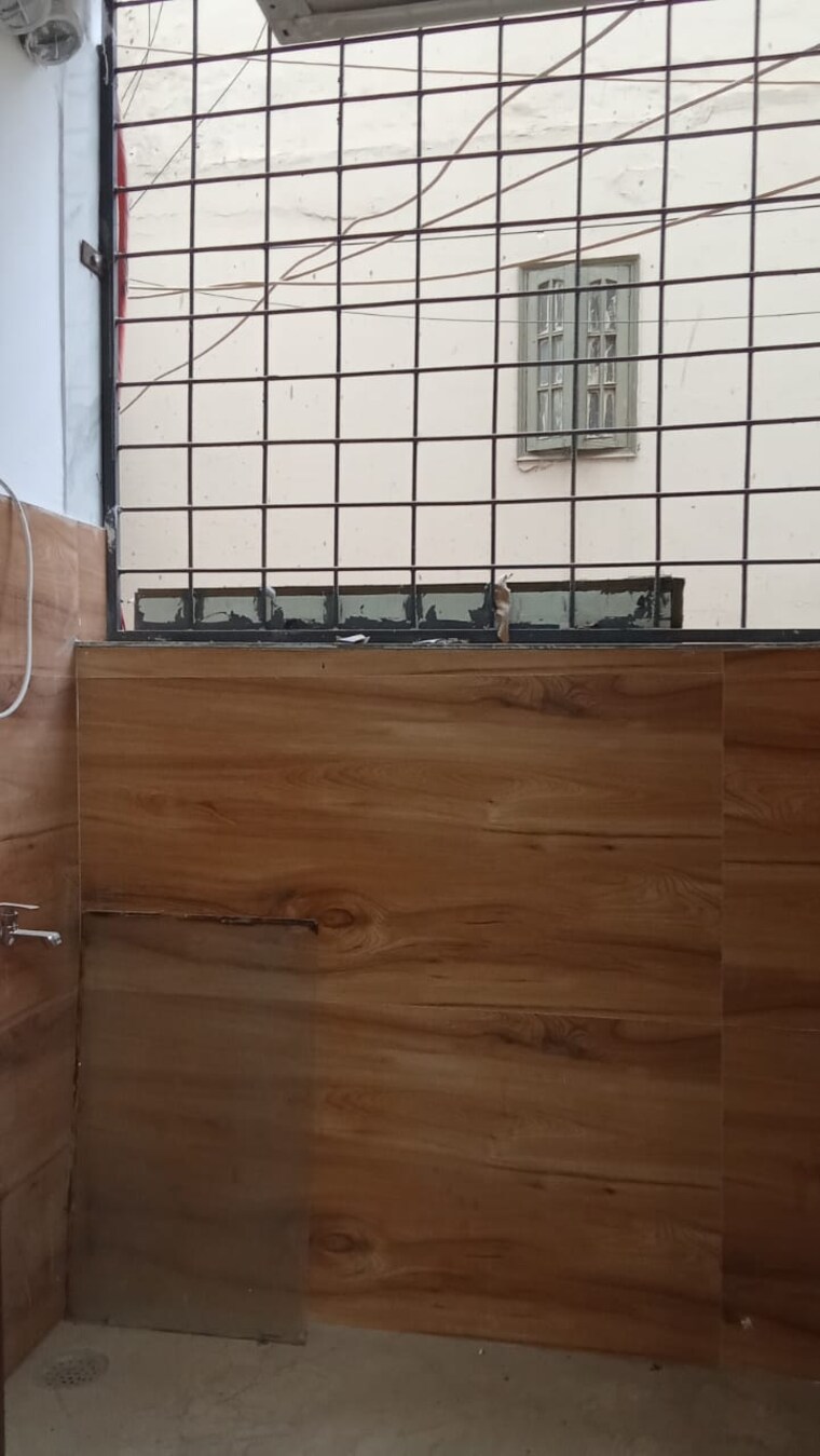 Other, paryavaran complex 1 Bedroom 510 Sq.Ft. Builder Floor In Paryavaran Complex Delhi 9983957