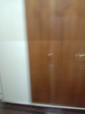 Furnished Amenities in 2 BHK Apartment at Dlf Phase I – for Rent