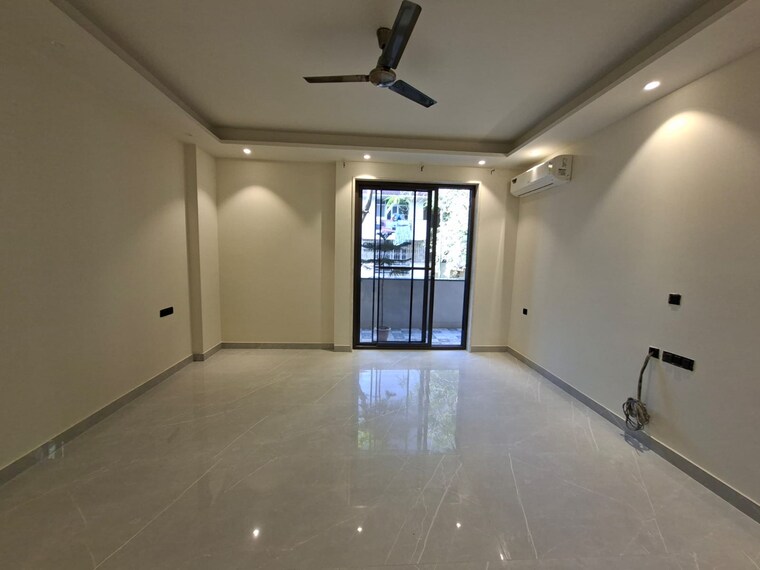 Room, sector 50 3 Bedroom 1201 Sq.Ft. Builder Floor In Sector 50 Gurgaon 9991872