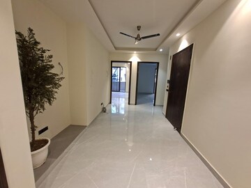 Building Lobby in 3 BHK Builder Floor at Sector 50 – for Rent